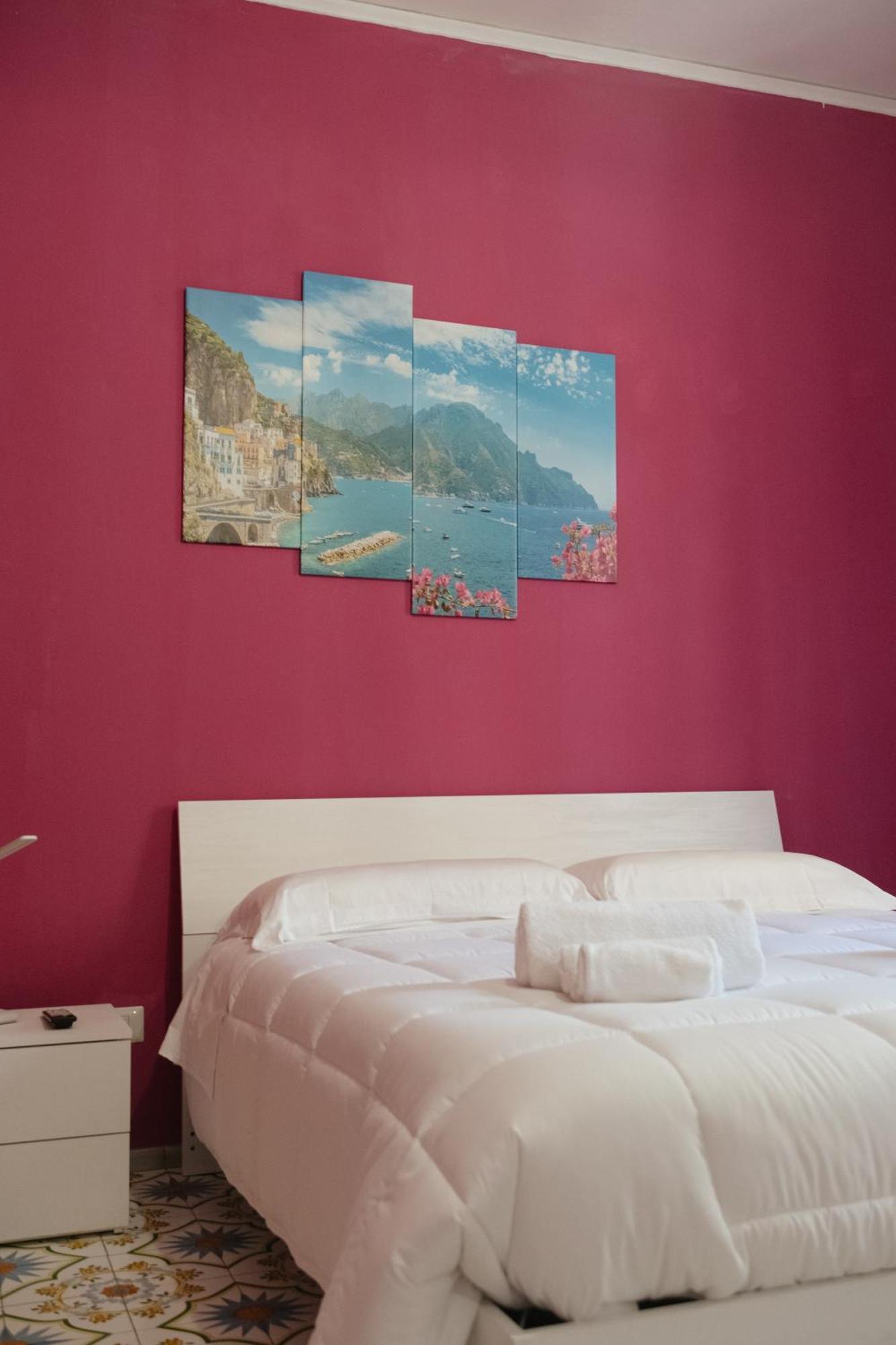 Domus Aurea Relax Room Salerno Esterno foto